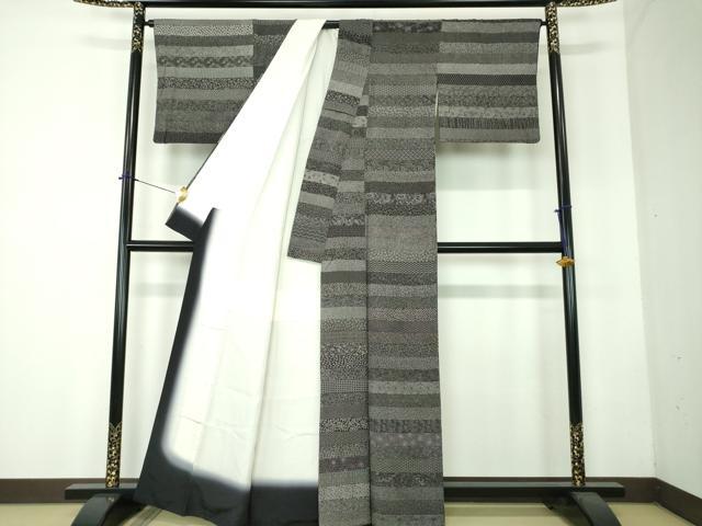 平和屋着物●伝統工芸士　関正三郎　江戸小紋　百柄　吉祥小紋柄　黒地　正絹　逸品　DABF7732ps