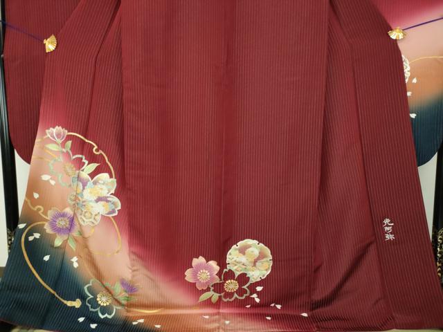平和屋着物●金彩友禅 卓越技能者・名工・和田光正監修 光阿弥 振袖 舞桜 雪輪花文 暈し染め 金銀彩 銀通し地 正絹 逸品 DABF7750ps