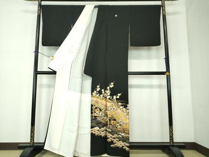 平和屋着物●金彩友禅　卓越技能者・名工・和田光正　黒留袖　枝梅　渡橋風景花文　金銀彩　正絹　逸品　DABF7753ps