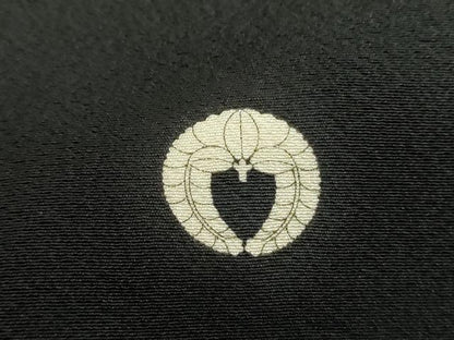 平和屋着物●金彩友禅　卓越技能者・名工・和田光正　黒留袖　枝梅　渡橋風景花文　金銀彩　正絹　逸品　DABF7753ps