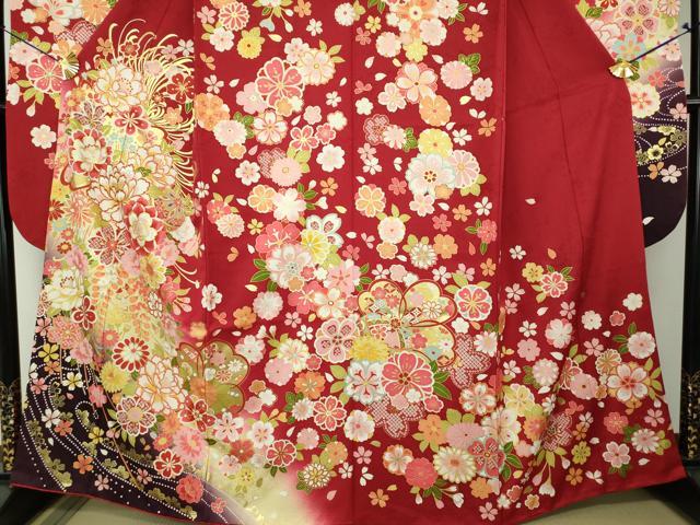 平和屋着物●豪華振袖　刺繍　舞桜　花手毬　暈し染め　金彩　正絹　逸品　DABF7814ps