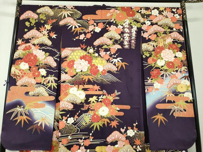 平和屋着物●極上 ブライダルファッションデザイナー・桂由美 振袖 駒刺繍 松竹梅 御所車籬花文 暈し染め 金彩 正絹 逸品 DABF7816ps