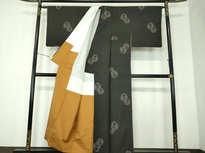 平和屋着物●本場大島紬　9マルキ　地空　お雛様　正絹　逸品　DABF7837ps
