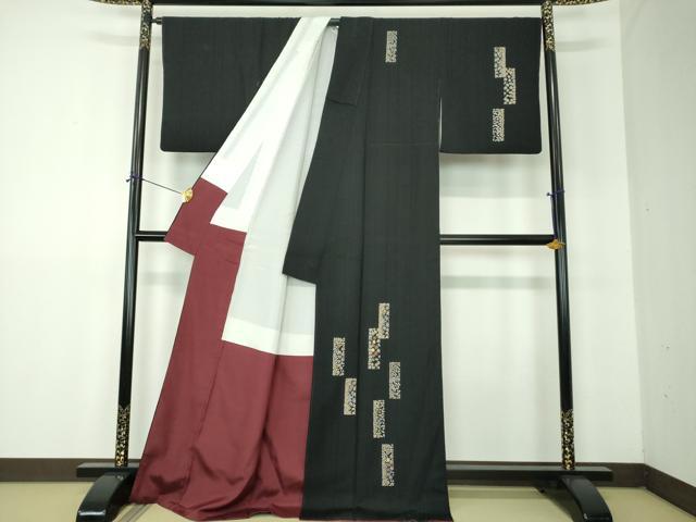 平和屋着物●訪問着　刺繍　桜楓　黒地　銀彩　正絹　逸品　DABF7857ps