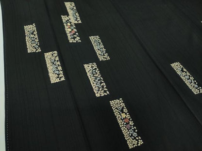 平和屋着物●訪問着　刺繍　桜楓　黒地　銀彩　正絹　逸品　DABF7857ps