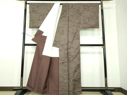 平和屋着物●本場大島紬　7マルキ　幾何学文様　正絹　逸品　DABF7877ps