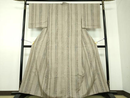 平和屋着物●結城紬　100亀甲　舞蝶花鳥間道　正絹　逸品　DABF7891ps