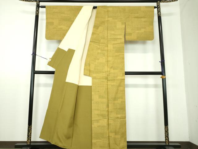 平和屋着物○本場結城紬 重要無形文化財 100亀甲 幾何学花文