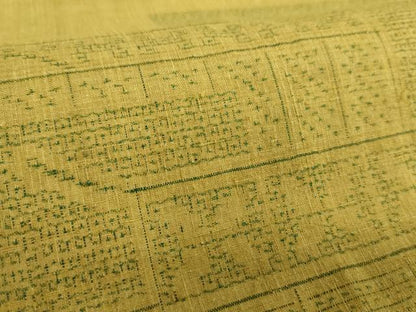 平和屋着物●本場結城紬　重要無形文化財　100亀甲　幾何学花文　正絹　逸品　DABF7896ps