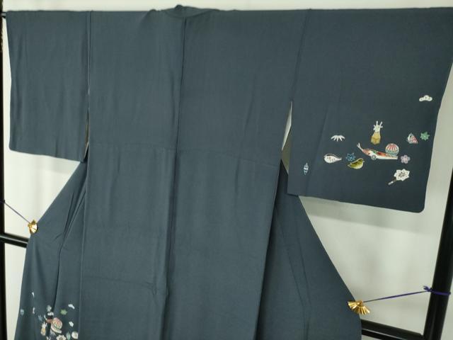 平和屋着物●日本工芸会正会員　東京手描友禅作家　生駒暉夫　訪問着　玩具文様　鬼しぼ縮緬　正絹　逸品　DABF7924ps