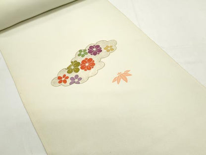 平和屋着物▼付下げ　反物　着尺　駒刺繍　絞り　雲取り草花文　暈し染め　金彩　逸品　未使用　DABF8158we