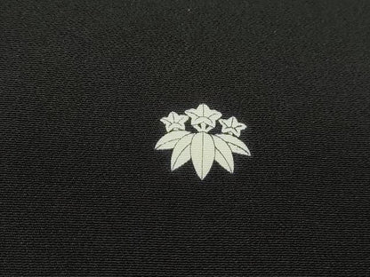 平和屋着物■豪華黒留袖　駒刺繍　宝尽くし飛鶴花文　金彩　正絹　逸品　DABF9015qa