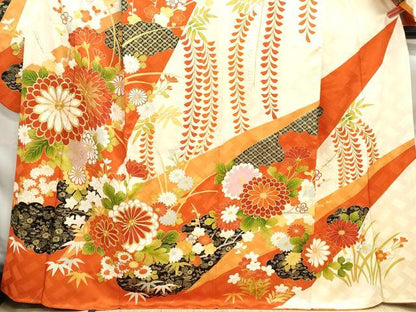 平和屋着物■豪華振袖 駒刺繍 草花文 金彩 正絹 逸品 DABF9036qa