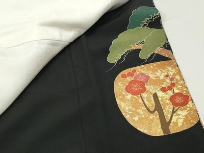 平和屋着物■豪華黒留袖　駒刺繍　飛鶴浜松文　金彩　正絹　逸品　DABF9116qa