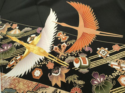 平和屋着物■豪華黒留袖　駒刺繍　宝尽くし群れ鶴文　金銀彩　正絹　逸品　DABF9123qa