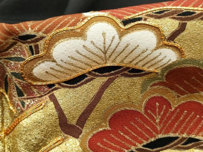 平和屋着物■豪華黒留袖　駒刺繍　束ね熨斗枝松文　金彩　正絹　逸品　DABF9127qa