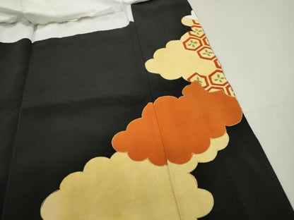 平和屋着物■豪華黒留袖　駒刺繍　片輪車枝松文　金彩　正絹　逸品　DABF9149qa