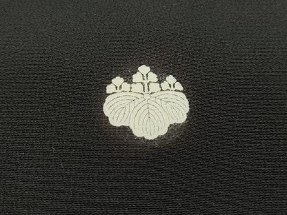 平和屋着物■豪華黒留袖　駒刺繍　渡橋地紙花鳥文　金彩　正絹　逸品　DABF9153qa