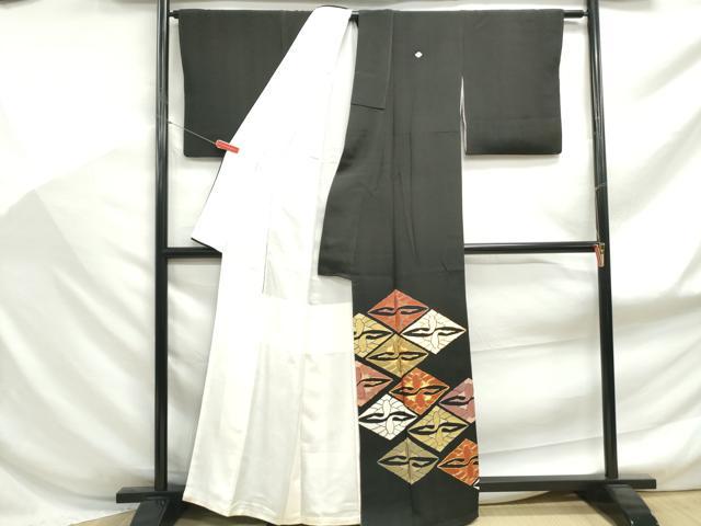 平和屋着物■豪華黒留袖　駒刺繍　向かい鶴菱文　金彩　正絹　逸品　DABF9177qa