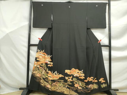 平和屋着物■豪華黒留袖　駒刺繍　渡橋鴛鴦花松文　金彩　正絹　逸品　DABF9262qa