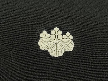 平和屋着物■豪華黒留袖　駒刺繍　宝尽くし束ね熨斗花文　金彩　正絹　逸品　DABF9315qa