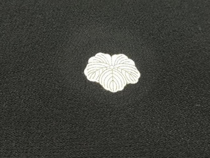 平和屋着物■豪華黒留袖　萬寿染　孔雀文　暈し染め　金銀彩　正絹　逸品　DABF9371qa