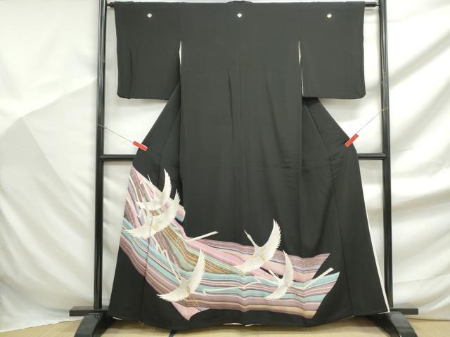 平和屋着物■豪華黒留袖　駒刺繍　流水群れ鶴文　金彩　正絹　逸品　DABF9391qa
