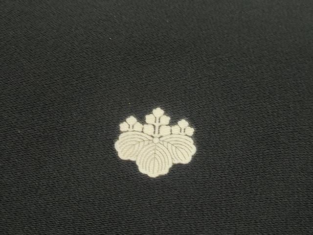平和屋着物■豪華黒留袖　駒刺繍　流水群れ鶴文　金彩　正絹　逸品　DABF9391qa