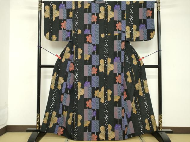 平和屋着物■小紋　舞桜文　黒地　洗える着物　DABF9716cd