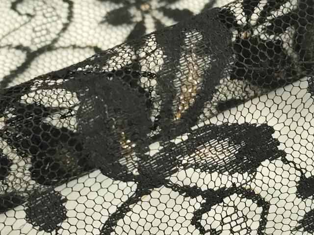 平和屋着物▽羽織　スリーシーズン　春夏秋　塵除け　総レース　草花文　黒地　金糸　逸品　DABG0237az