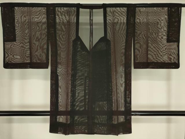 平和屋着物▽道行コート　スリーシーズン　春夏秋　塵除け　紗　黒色　ロング丈　正絹　逸品　DABG0259az