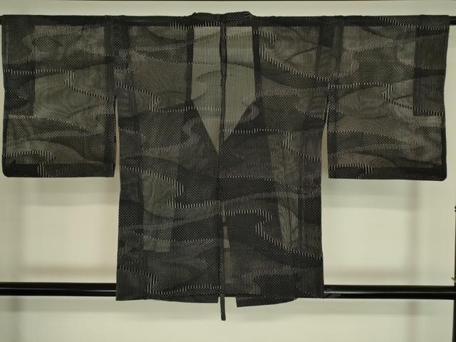 平和屋着物▽道行コート　スリーシーズン　春夏秋　塵除け　霞文　黒地　正絹　逸品　DABG0413az