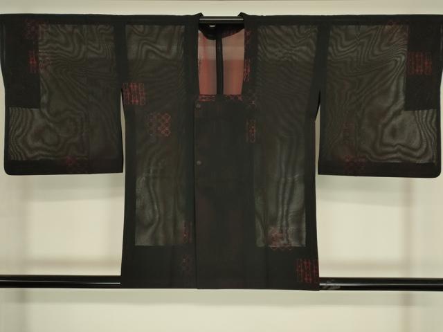 平和屋着物▽道行コート　スリーシーズン　春夏秋　塵除け　色紙花文　黒地　正絹　逸品　DABG0417az