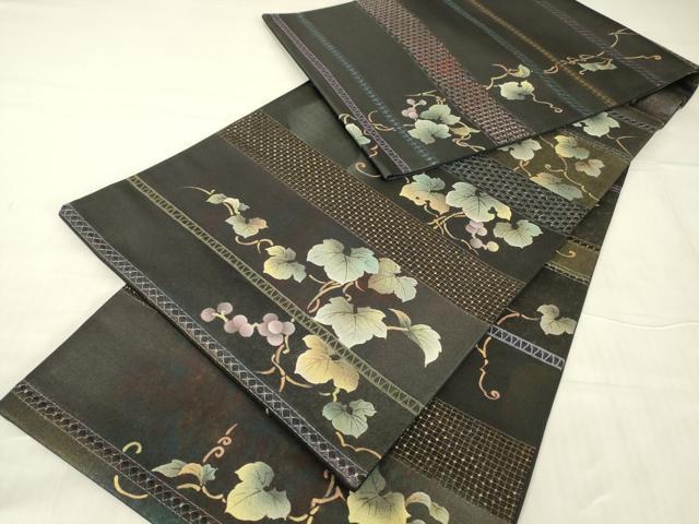 平和屋着物●極上　中国三大刺繍　スワトウ刺繍　汕頭刺繍　総刺繍　袋帯　葡萄蔦の葉文　黒地　金彩　引箔　正絹　逸品　DABG0933az