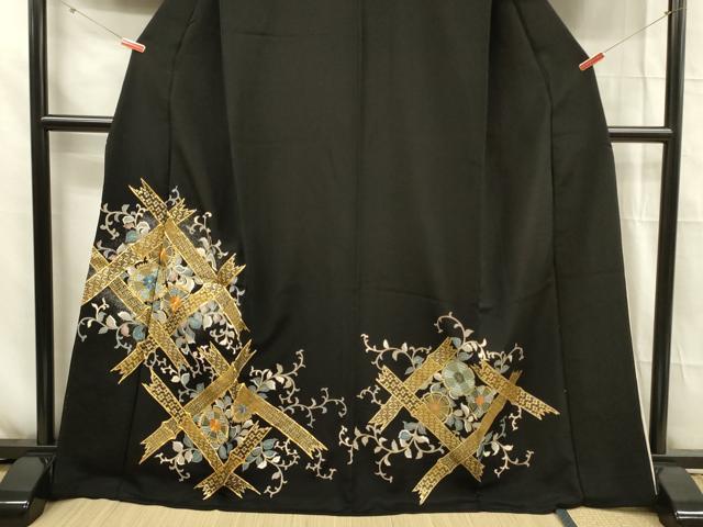 平和屋着物■豪華黒留袖　駒刺繍　草花文　金彩　三越扱い　正絹　逸品　DABG1810ya