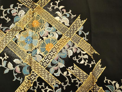 平和屋着物■豪華黒留袖　駒刺繍　草花文　金彩　三越扱い　正絹　逸品　DABG1810ya