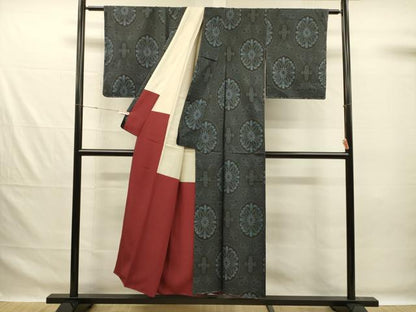 平和屋着物■本場大島紬　割り込み絣　舞花文　正絹　逸品　DABG1991ya
