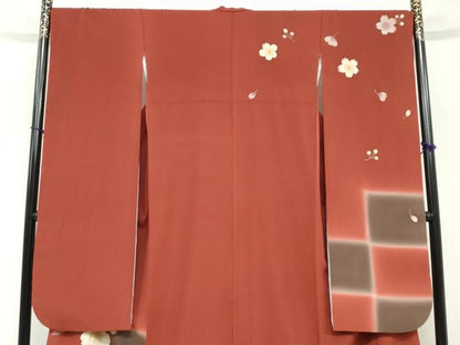 平和屋着物●豪華振袖　駒刺繍　舞桜文　暈し染め　金彩　正絹　逸品　DABG2154ud