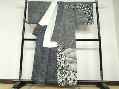 平和屋着物●訪問着　作家物　万寿菊　暈し染め　たたき染め　黒地　金銀彩　正絹　逸品　DABG2224ud