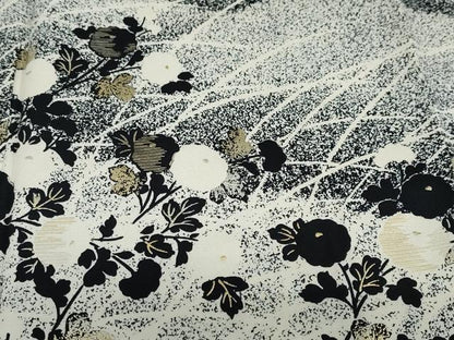 平和屋着物●訪問着　作家物　万寿菊　暈し染め　たたき染め　黒地　金銀彩　正絹　逸品　DABG2224ud