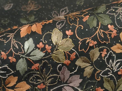 平和屋着物●本場縞大島紬　訪問着　駒刺繍　唐草文　黒地　金彩　ますいわ屋扱い　正絹　逸品　DABG2285ud