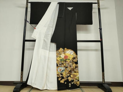 平和屋着物●豪華黒留袖　駒刺繍　地紙飛鶴草花文　金彩　正絹　逸品　未使用　DABG2299ud