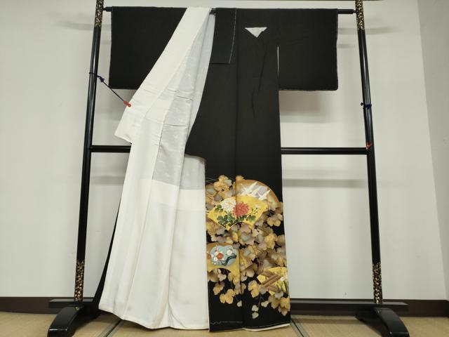 平和屋着物●豪華黒留袖　駒刺繍　地紙飛鶴草花文　金彩　正絹　逸品　未使用　DABG2299ud