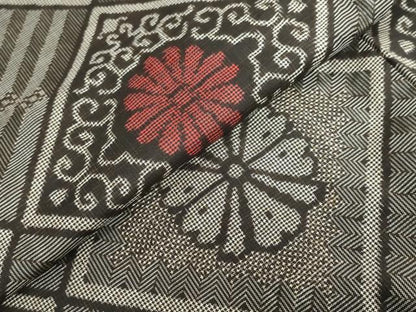 平和屋着物●本場大島紬　龍郷絣　花菱文　正絹　逸品　DABG2415ud