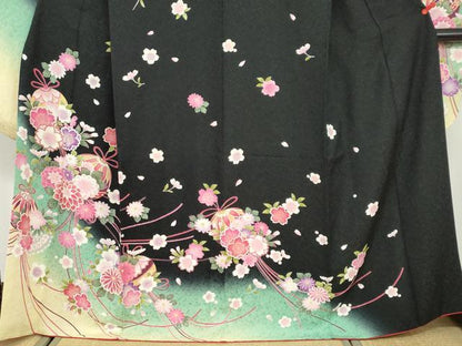 平和屋着物●豪華振袖　手毬草花文　暈し染め　黒地　金通し地　正絹　逸品　DABG2432ud