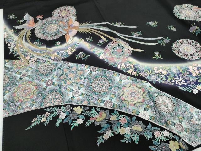 平和屋着物●豪華黒留袖　駒刺繍　正倉院鳳凰花文　暈し染め　金銀彩　正絹　逸品　DABG2470ud