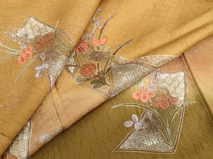 平和屋着物●中国三大刺繍　スワトウ刺繍　汕頭刺繍　訪問着　短冊草花文　暈し染め　金彩　正絹　逸品　DABG2506ud