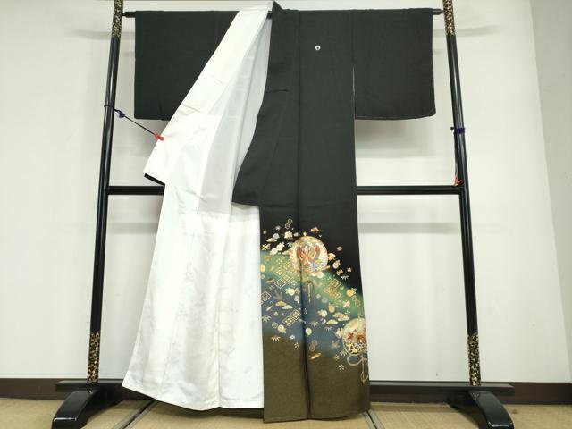 平和屋着物●豪華黒留袖　駒刺繍　向かい鳥花文　宝尽くし　暈し染め　金彩　正絹　逸品　DABG2650ud