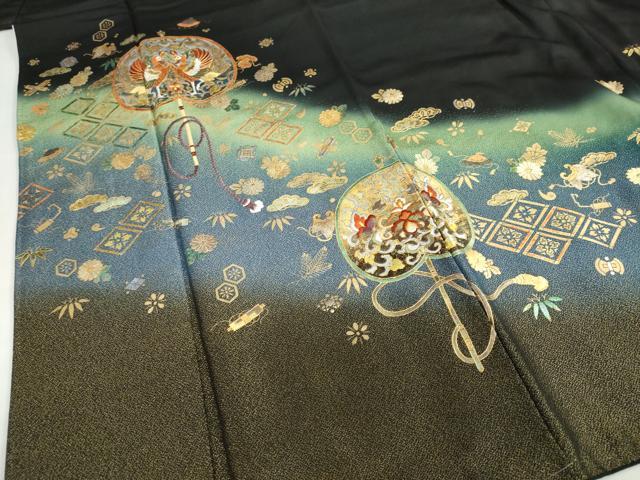 平和屋着物●豪華黒留袖　駒刺繍　向かい鳥花文　宝尽くし　暈し染め　金彩　正絹　逸品　DABG2650ud