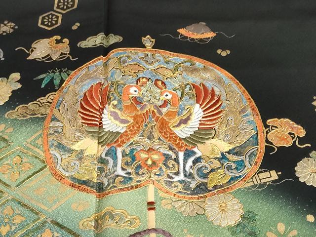 平和屋着物●豪華黒留袖　駒刺繍　向かい鳥花文　宝尽くし　暈し染め　金彩　正絹　逸品　DABG2650ud
